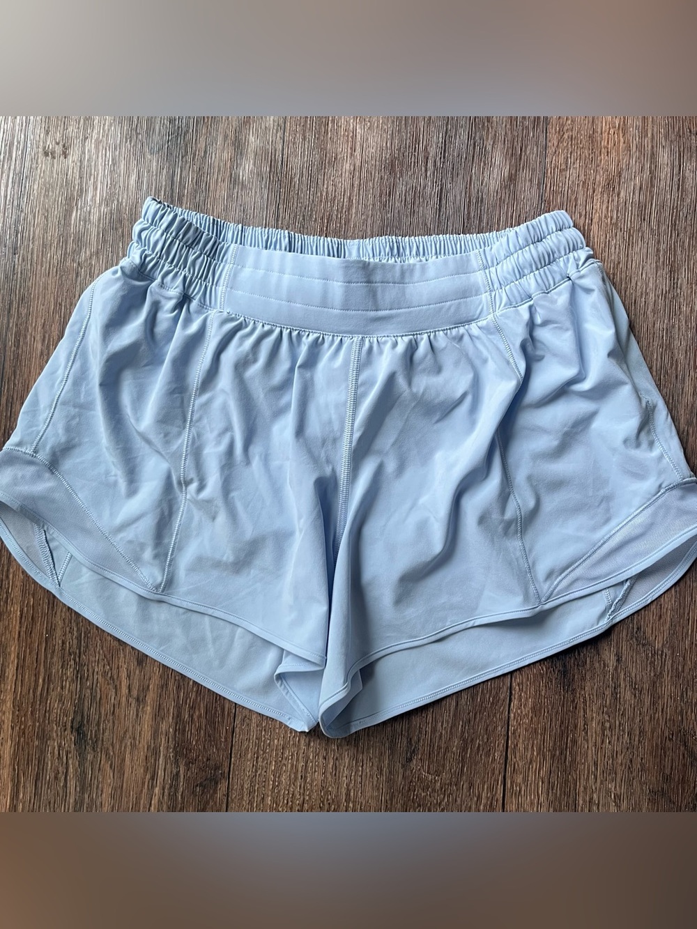 Lululemon Hotty hot 4” W7AVG baby blue lined athletic running shorts 10 Tall